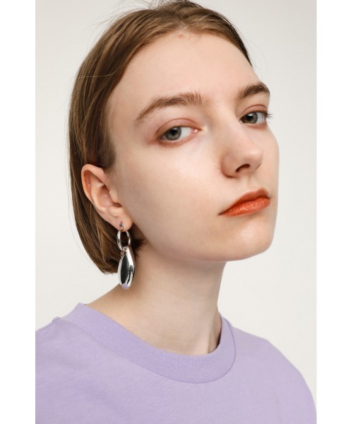 SLY（スライ）の「ASYMMETRY CHARM P/EARRING（ピアス（両耳用）・レディース・ゴールド/シルバー・FREE）」の11枚目の写真