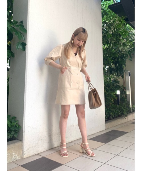 SLY（スライ）の「ASYMMETRY CHARM P/EARRING（ピアス（両耳用）・レディース・ゴールド/シルバー・FREE）」の5枚目の写真