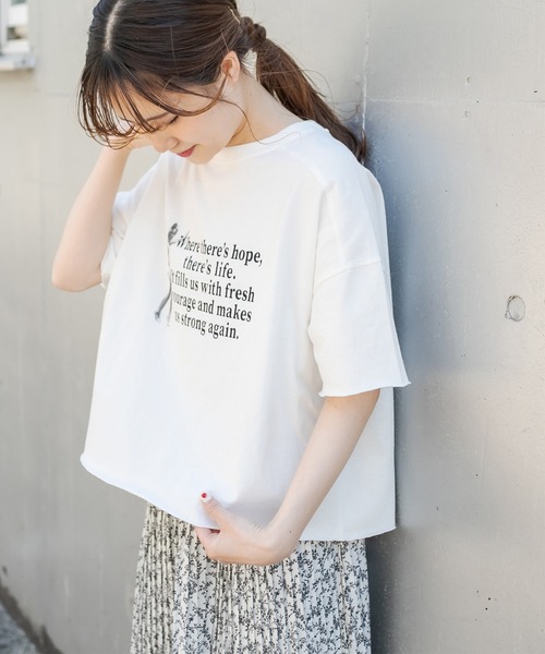 PUAL CE CIN(ピュアルセシン)の「フォトプリントショート丈ショートスリーブTシャツ(Tシャツ/カットソー・レディース・ホワイト系1/ホワイト系2/ライトグレー/ベージュ・FREE)」の10枚目の写真