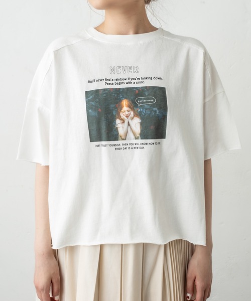 PUAL CE CIN(ピュアルセシン)の「フォトプリントショート丈ショートスリーブTシャツ(Tシャツ/カットソー・レディース・ホワイト系1/ホワイト系2/ライトグレー/ベージュ・FREE)」の8枚目の写真