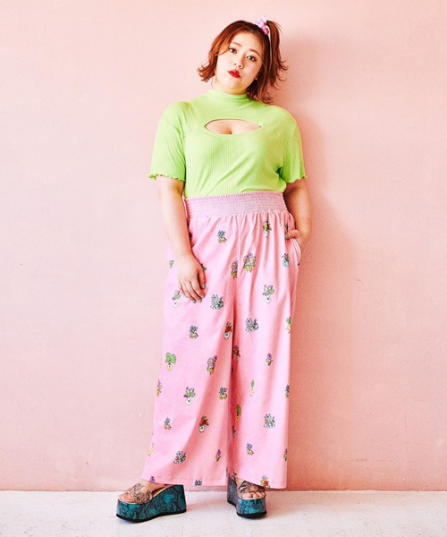 PUNYUS（プニュズ）の「カットアウトリブトップス（Tシャツ/カットソー・レディース・ブラウン/パープル/グリーン/ピンク・1/3/4/2）」の20枚目の写真