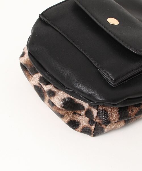 SAC（サック）の「がま口型異素材使いショルダーバッグ  Happy&Sac（ショルダーバッグ・レディース・ブラック/ダークベージュ/イエロー/ブラウン・FREE）」の6枚目の写真