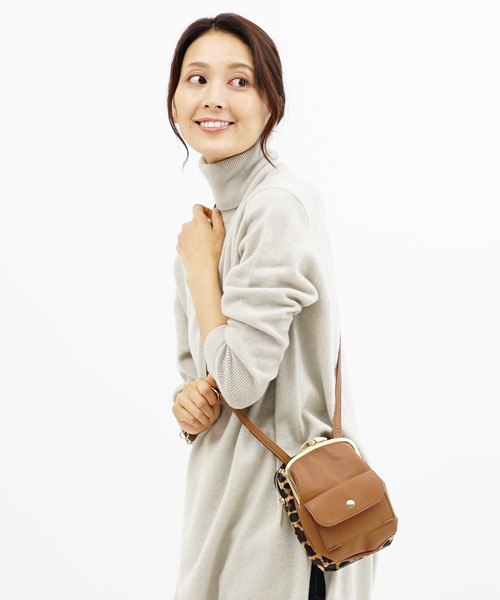 SAC（サック）の「がま口型異素材使いショルダーバッグ  Happy&Sac（ショルダーバッグ・レディース・ブラック/ダークベージュ/イエロー/ブラウン・FREE）」の13枚目の写真