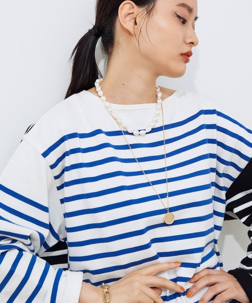 ADAM ET ROPE'（アダムエロペ）の「【ucalypt】別注LARGE BAROQUE PEARL NECKLACE（ネックレス・レディース・ホワイト・FREE）」の2枚目の写真