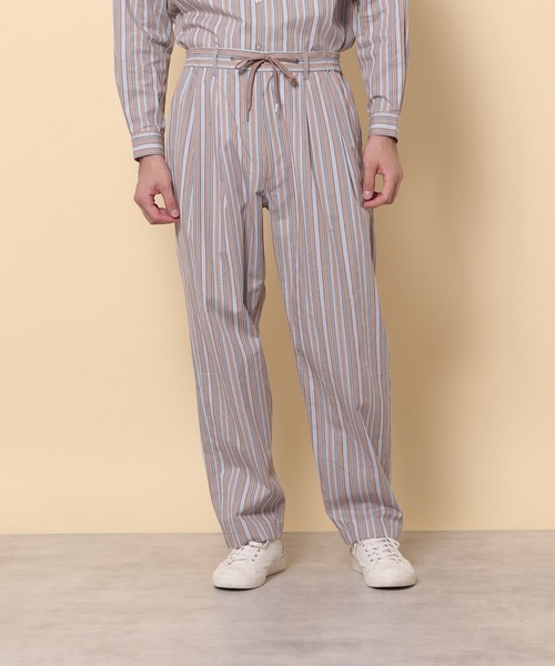 niko and...（ニコアンド）の「【KEITA MARUYAMA】総柄テーパードパンツ（その他パンツ・メンズ・ブラック/ブラウン/ブルー・MEDIUM/LARGE）」の4枚目の写真