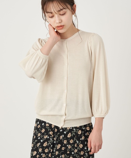 earth music&ecology（アースミュージックアンドエコロジー）の「ボリュームスリーブカーディガン ＊（カーディガン/ボレロ・レディース・ライトブラウン/アイボリー/ラベンダー/ブラック/ライトベージュ/ミント・FREE）」の2枚目の写真