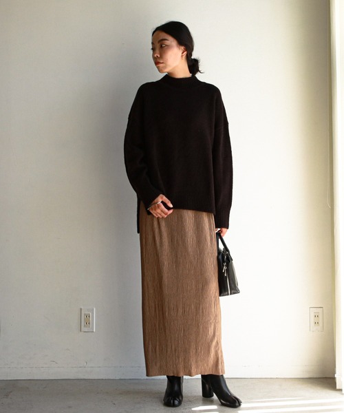 feepur（フェピュール）の「《ウォッシャブル》バックステッチモックネックニット（ニット/セーター・レディース・ブルー/ベージュ/オフホワイト/ブラック・MEDIUM）」の7枚目の写真