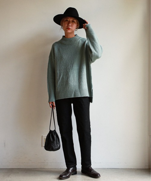 feepur（フェピュール）の「《ウォッシャブル》バックステッチモックネックニット（ニット/セーター・レディース・ブルー/ベージュ/オフホワイト/ブラック・MEDIUM）」の10枚目の写真