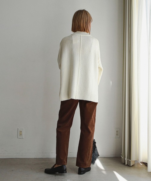 feepur（フェピュール）の「《ウォッシャブル》バックステッチモックネックニット（ニット/セーター・レディース・ブルー/ベージュ/オフホワイト/ブラック・MEDIUM）」の15枚目の写真