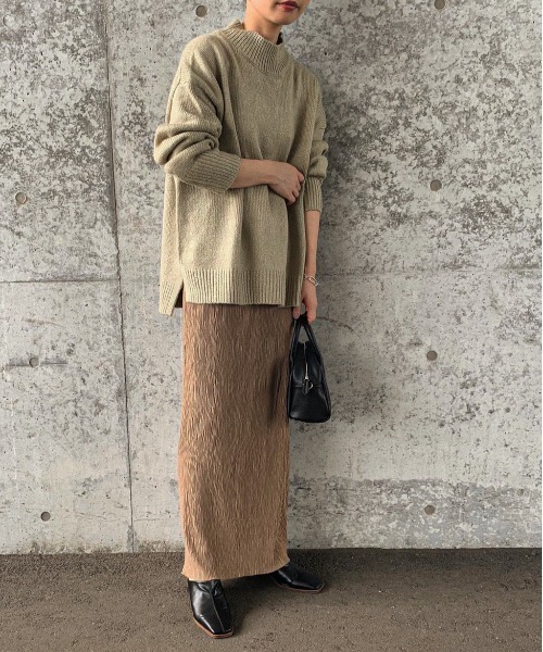 feepur（フェピュール）の「《ウォッシャブル》バックステッチモックネックニット（ニット/セーター・レディース・ブルー/ベージュ/オフホワイト/ブラック・MEDIUM）」の21枚目の写真