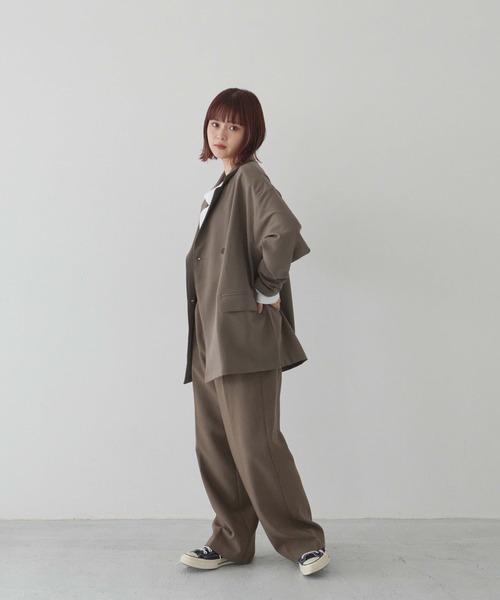 flaner（フラネ）の「ルーズダブルジャケット【ユニセックス対応/セットアップ可】（テーラードジャケット・レディース・ベージュ/ブラウン・MEDIUM/LARGE）」の11枚目の写真