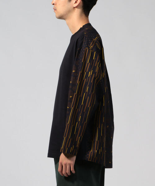 TOMORROWLAND （トゥモローランド）の「スウィッチング　ペイズリーロングスリーブTシャツ（Tシャツ/カットソー・メンズ・ブルー系その他4/ホワイト系その他・S/M/XS）」の3枚目の写真