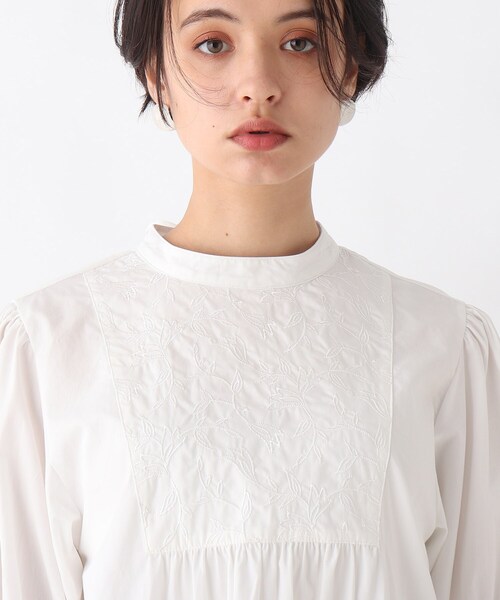 AG by aquagirl(エージーバイアクアガール)の「◆コットンエンブロイダリーチュニック【WEB限定サイズ】(シャツ/ブラウス・レディース・ブラック/ホワイト系・36/38/40)」の16枚目の写真