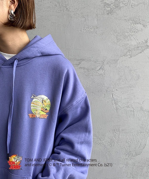 B ONE SOUL（ビーワンソウル）の「【WEB限定】[SEQUENCE BY B-ONE-SOUL/シークエンス] トムとジェリー コミックプリントプルオーバーパーカー（パーカー・レディース・チャコールグレー/パープル/オートミール・M/L/XL）」の9枚目の写真