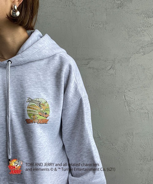 B ONE SOUL（ビーワンソウル）の「【WEB限定】[SEQUENCE BY B-ONE-SOUL/シークエンス] トムとジェリー コミックプリントプルオーバーパーカー（パーカー・レディース・チャコールグレー/パープル/オートミール・M/L/XL）」の14枚目の写真