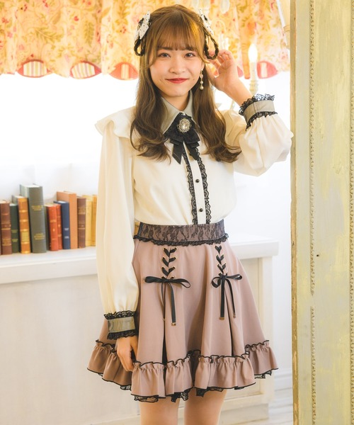 ROJITA（ロジータ）の「配色チュールフリル衿ブラウス（シャツ/ブラウス・レディース・パープル/ホワイト/ブラック・FREE）」の10枚目の写真