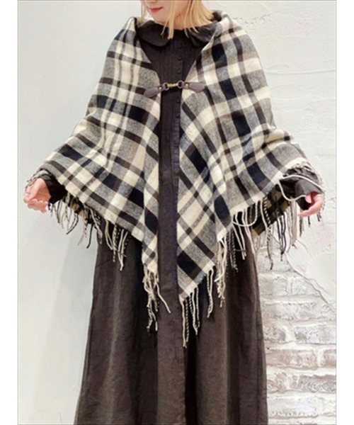 Samansa Mos2（サマンサ モスモス）の「ベルト付チェックマフラー（ベルト・レディース・ベージュ/ブラウン/レッド・ﾌﾘ-）」の2枚目の写真