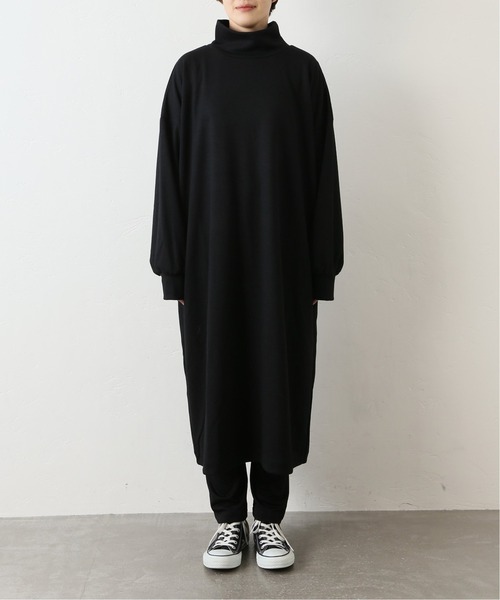 JOURNAL STANDARD LUXE（ジャーナルスタンダード　ラックス）の「ポンチハイネックワンピース（ワンピース・レディース・ブラック・FREE）」の2枚目の写真