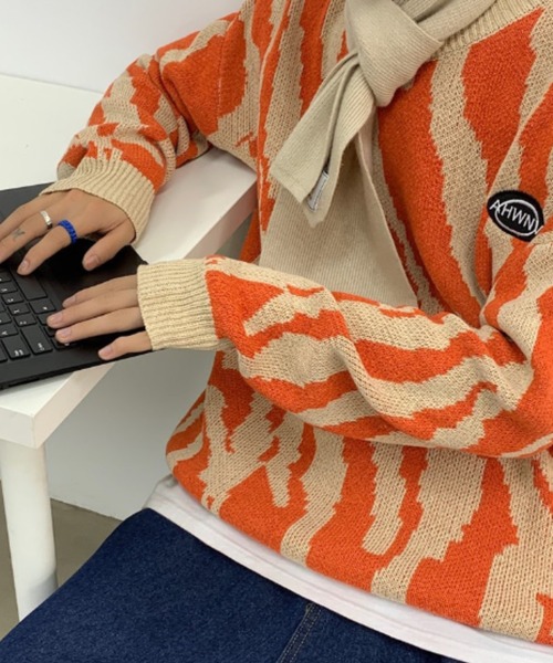 ゼブラ柄ワンポイントプルオーバーニット（ニット/セーター）｜MGV