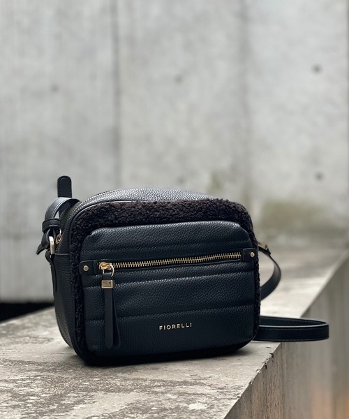 FIORELLI(フィオレッリ)の「【FIORELLI(フィオレッリ)】ボアショルダー(ショルダーバッグ・レディース・ブラック/ブラウン・FREE)」の3枚目の写真