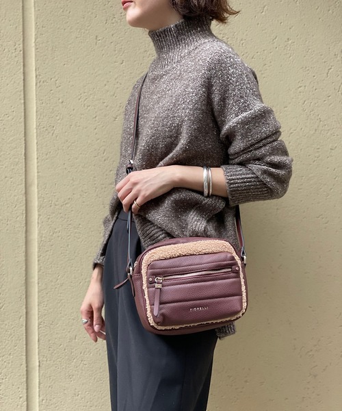 FIORELLI(フィオレッリ)の「【FIORELLI(フィオレッリ)】ボアショルダー(ショルダーバッグ・レディース・ブラック/ブラウン・FREE)」の16枚目の写真