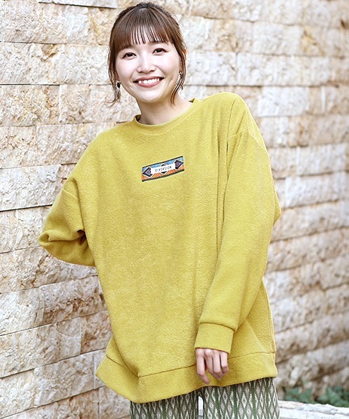 チチカカ（チチカカ）の「ブークレ裏起毛テープロゴプルオーバー（スウェット・レディース・パープル/ライム/ブラック・FREE）」の2枚目の写真