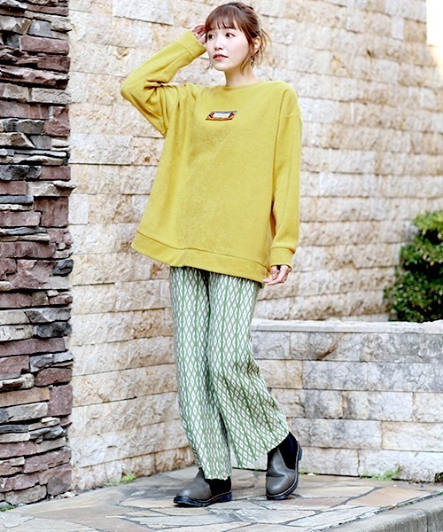 チチカカ（チチカカ）の「ブークレ裏起毛テープロゴプルオーバー（スウェット・レディース・パープル/ライム/ブラック・FREE）」の14枚目の写真