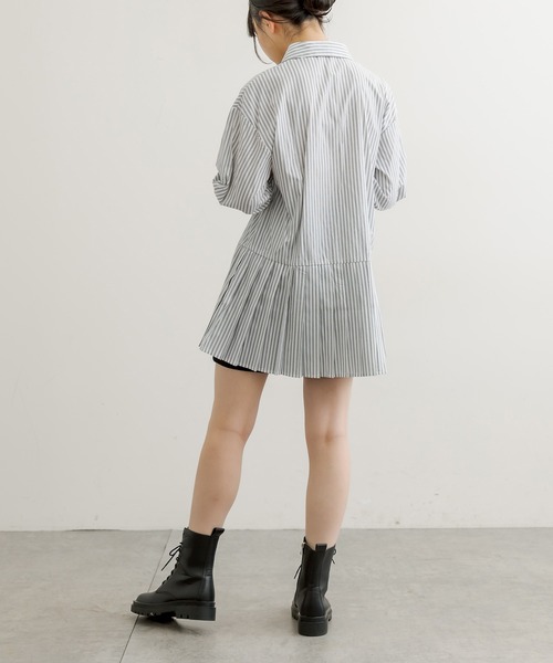 OLIVE des OLIVE(オリーブデオリーブ)の「プリーツチュニック(シャツ/ブラウス・レディース・オフホワイト/ブラック/スミクロ・FREE)」の21枚目の写真