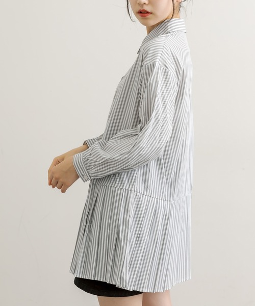 ルミエール プリーツチュニック ホワイト OLIVE des OLIVE（オリーブデオリーブ）の「プリーツチュニック