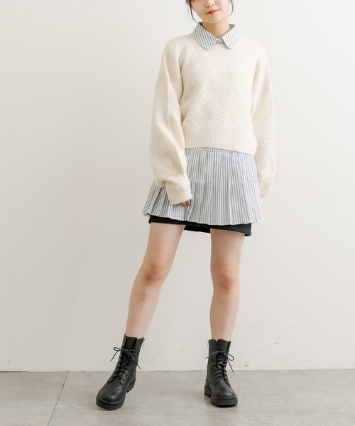 OLIVE des OLIVE(オリーブデオリーブ)の「プリーツチュニック(シャツ/ブラウス・レディース・オフホワイト/ブラック/スミクロ・FREE)」の6枚目の写真