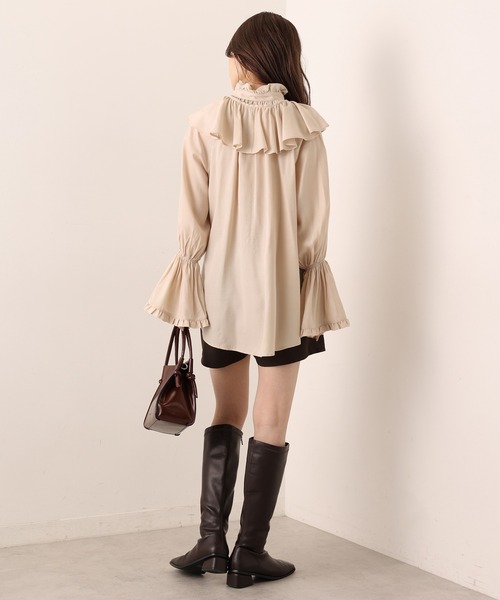 one after another NICE CLAUP(ワンアフターアナザーナイスクラップ)の「<着脱可能!>プチハイネックフリル衿ブラウス(シャツ/ブラウス・レディース・ブラック/ベージュ/オフホワイト・FREE)」の14枚目の写真