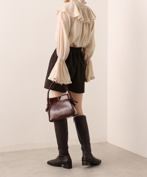 one after another NICE CLAUP(ワンアフターアナザーナイスクラップ)の「<着脱可能!>プチハイネックフリル衿ブラウス(シャツ/ブラウス・レディース・ブラック/ベージュ/オフホワイト・FREE)」の8枚目の写真