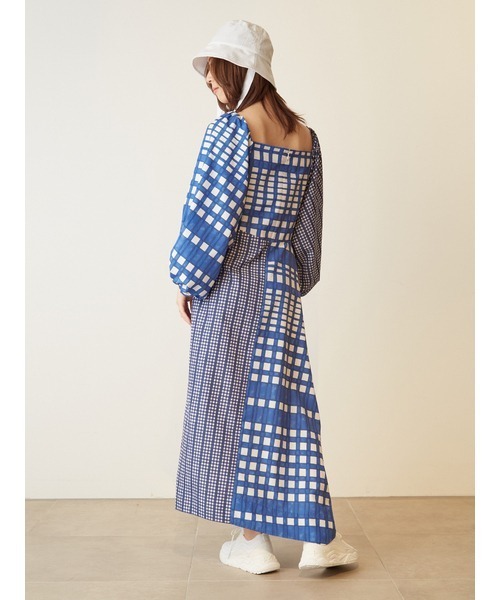 emmi（エミ）の「【emmi original】デザインステッチスニーカー（スニーカー・レディース・ホワイト・22.5cm/23cm/23.5cm/24cm/24.5cm/25cm）」の15枚目の写真