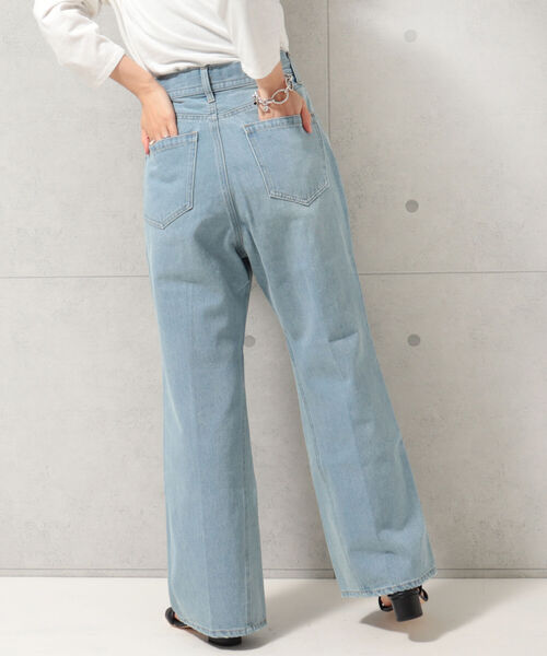 fredy repit(フレディレピ)の「センタープレス ストレートデニムパンツ(デニムパンツ・レディース・ライトブルー/ネイビー・38/36)」の10枚目の写真