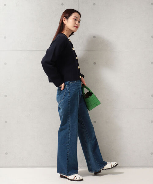 fredy repit(フレディレピ)の「センタープレス ストレートデニムパンツ(デニムパンツ・レディース・ライトブルー/ネイビー・38/36)」の12枚目の写真