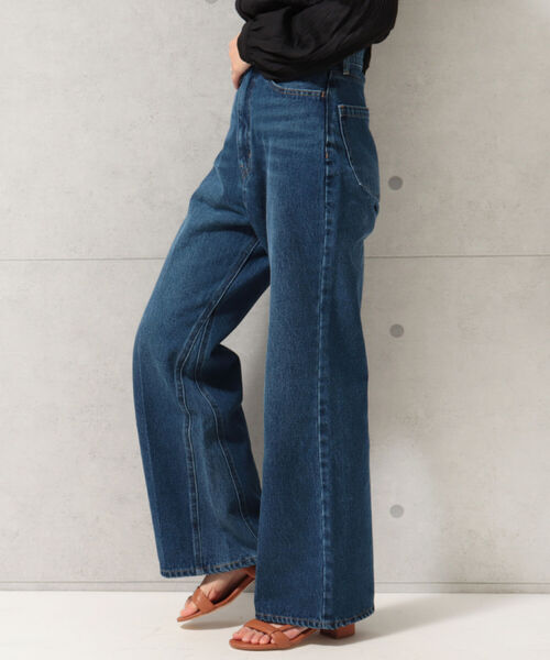 fredy repit(フレディレピ)の「センタープレス ストレートデニムパンツ(デニムパンツ・レディース・ライトブルー/ネイビー・38/36)」の19枚目の写真