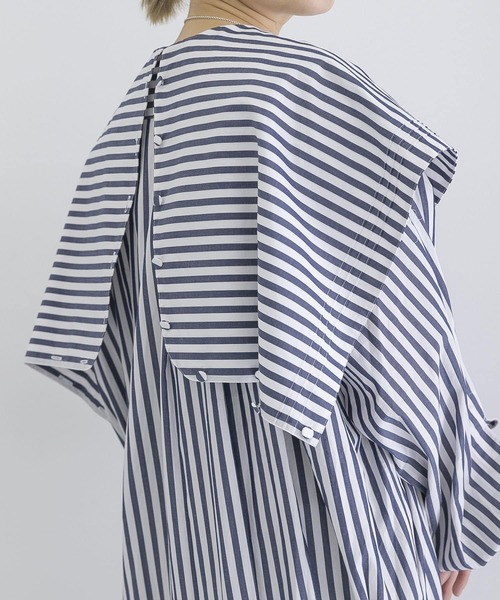 URBAN RESEARCH(アーバンリサーチ)の「iI big collar onepiece(ワンピース・レディース・ブルー/ボルドー・ONE)」の13枚目の写真