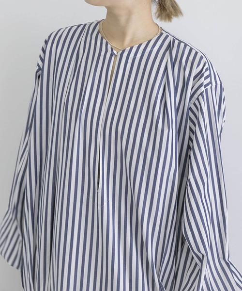 URBAN RESEARCH(アーバンリサーチ)の「iI big collar onepiece(ワンピース・レディース・ブルー/ボルドー・ONE)」の22枚目の写真