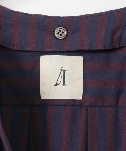 URBAN RESEARCH(アーバンリサーチ)の「iI big collar onepiece(ワンピース・レディース・ブルー/ボルドー・ONE)」の20枚目の写真