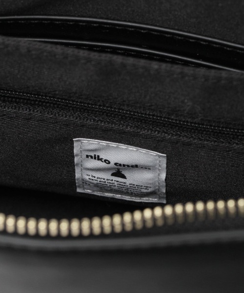 niko and...(ニコアンド)の「オリジナル切り替えお財布ショルダーバッグ(ショルダーバッグ・レディース・ブラック/オフホワイト/グリーン・0)」の14枚目の写真