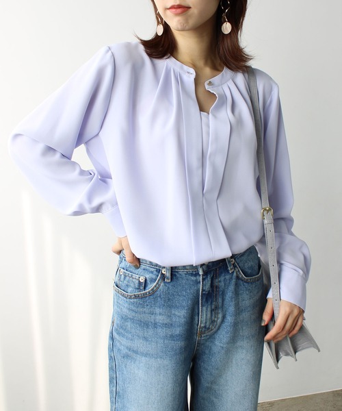 GeeRA(ジーラ)の「フロントタック2WAYブラウス(シャツ/ブラウス・レディース・ベージュ/オフホワイト/ブラック/ラベンダー/ブルー・MEDIUM/LARGE)」の5枚目の写真