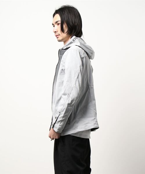 NICOLE CLUB FOR MEN（ニコルクラブフォーメン）の「ガムストレッチスタンドブルゾン（ブルゾン・メンズ・ホワイト系/ネイビー/ブラック・LARGE/MEDIUM/X-LARGE）」の10枚目の写真