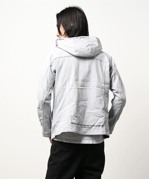 NICOLE CLUB FOR MEN（ニコルクラブフォーメン）の「ガムストレッチスタンドブルゾン（ブルゾン・メンズ・ホワイト系/ネイビー/ブラック・LARGE/MEDIUM/X-LARGE）」の19枚目の写真