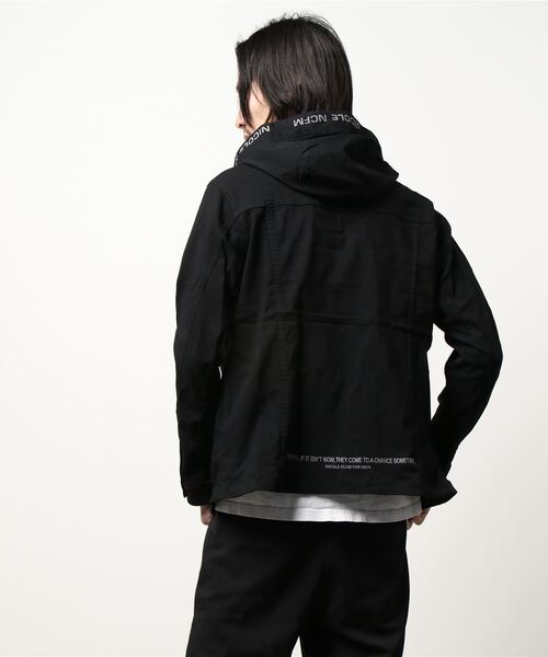 NICOLE CLUB FOR MEN（ニコルクラブフォーメン）の「ガムストレッチスタンドブルゾン（ブルゾン・メンズ・ホワイト系/ネイビー/ブラック・LARGE/MEDIUM/X-LARGE）」の16枚目の写真