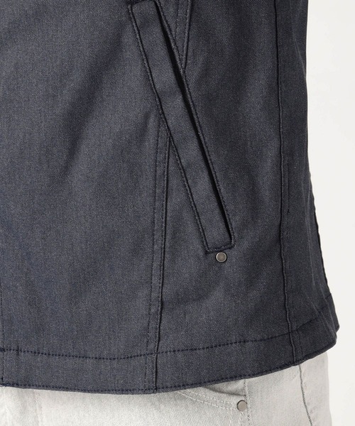 NICOLE CLUB FOR MEN（ニコルクラブフォーメン）の「ガムストレッチスタンドブルゾン（ブルゾン・メンズ・ホワイト系/ネイビー/ブラック・LARGE/MEDIUM/X-LARGE）」の4枚目の写真