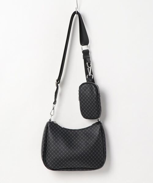 SPINNS（スピンズ）の「【2WAY仕様】ミニポーチ付き フェイクレザーモノグラムショルダーバッグ（ショルダーバッグ・レディース・ブラック/ベージュ/ブラウン・ONESIZE）」の10枚目の写真