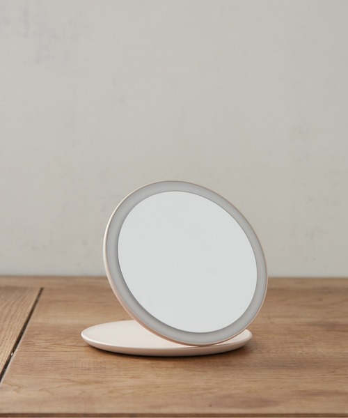 BIRTHDAY BAR（バースデイバー）の「TRAVEL MAKEUP MIRROR LED