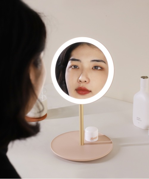 BIRTHDAY BAR（バースデイバー）の「TRAVEL MAKEUP MIRROR LED付き 折りたたみスタンドミラー（手鏡/メイクミラー・レディース・ホワイト/ピンク・フリー）」の12枚目の写真