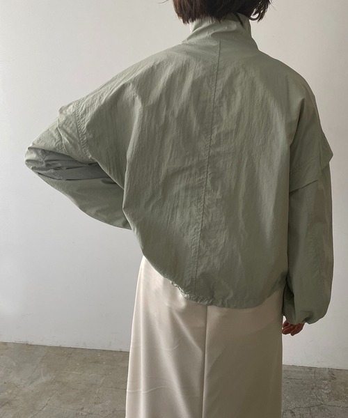 210nouve（トゥージュヌーブ）の「オーバーサイズスタンドカラーブルゾン（ブルゾン・レディース・カーキ/ブラック/サックスブルー/アイボリー・FREE）」の10枚目の写真