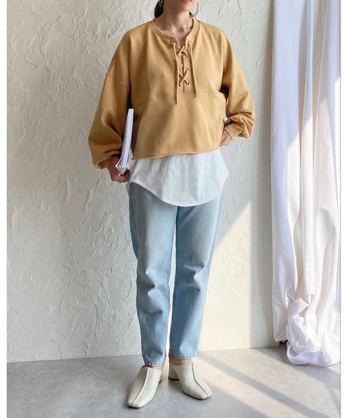 She's Closet（シーズクローゼット）の「編み上げレースアップリボン裏毛ショート丈長袖プルオーバースウェット（スウェット・レディース・アイボリー/オートミール/キャメル・FREE）」の6枚目の写真